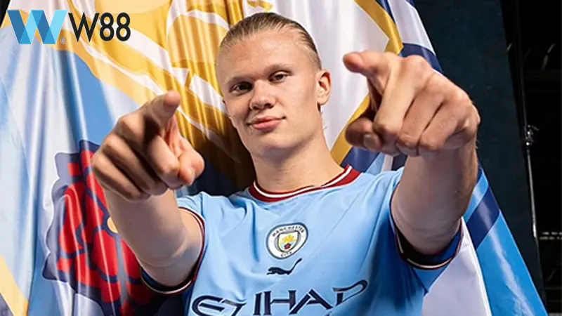 Erling Haaland lương hậu hĩnh tại Man City